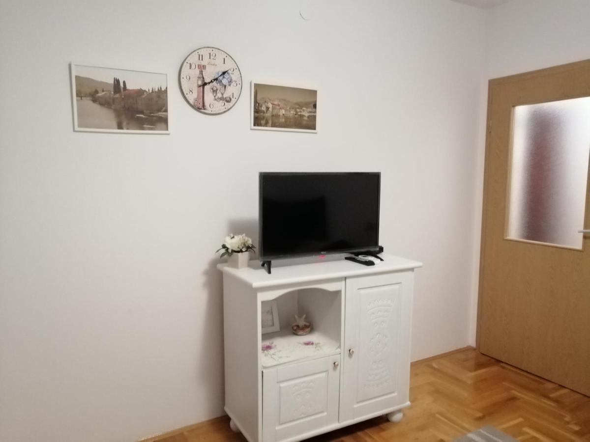 Apartman Biser Apartment Требине Екстериор снимка